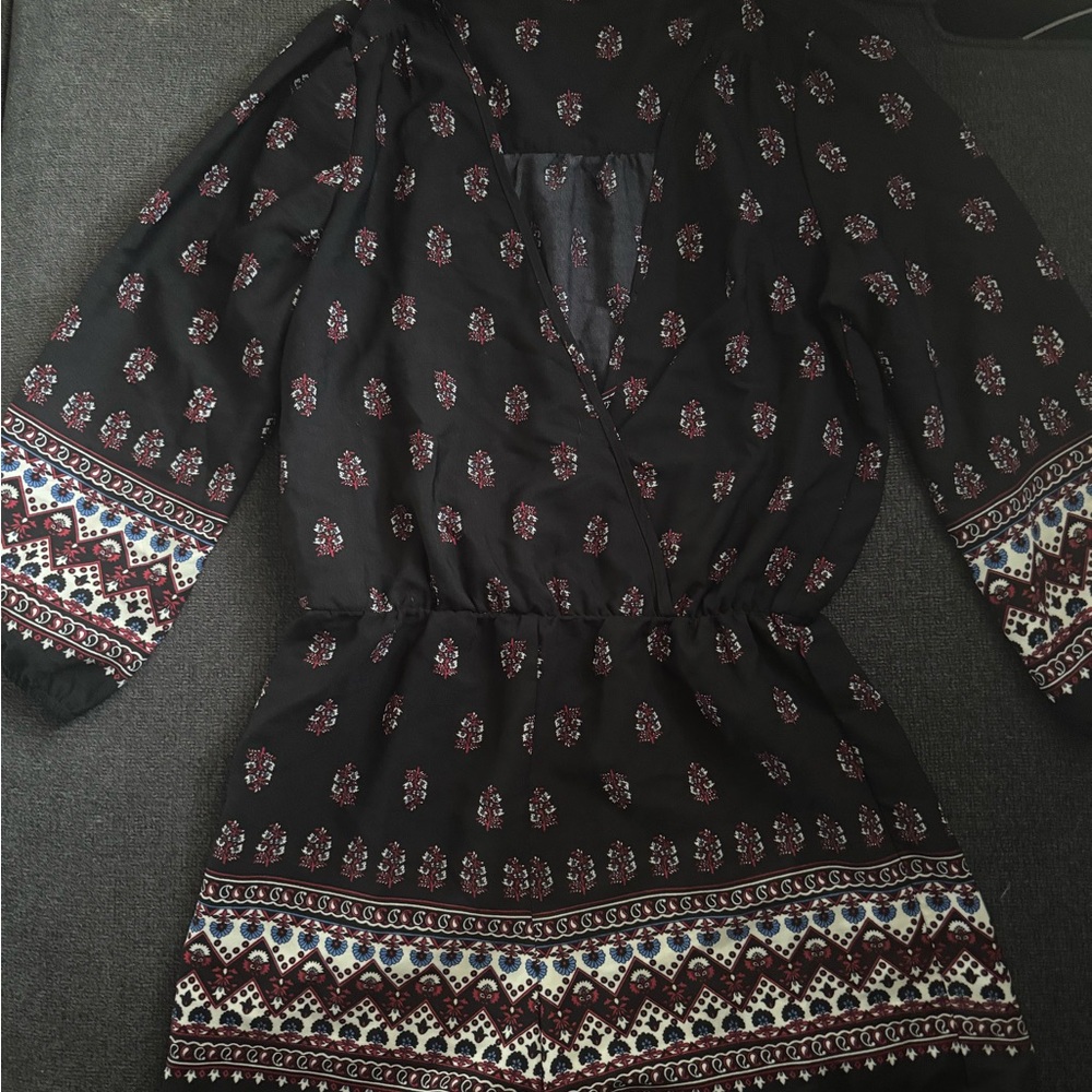 Elegant Black Patterned Dress